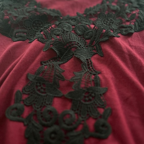 VENUS Burgundy Top with Black Lace Sleeves Winter Summer Gothcore - Picture 5 of 7